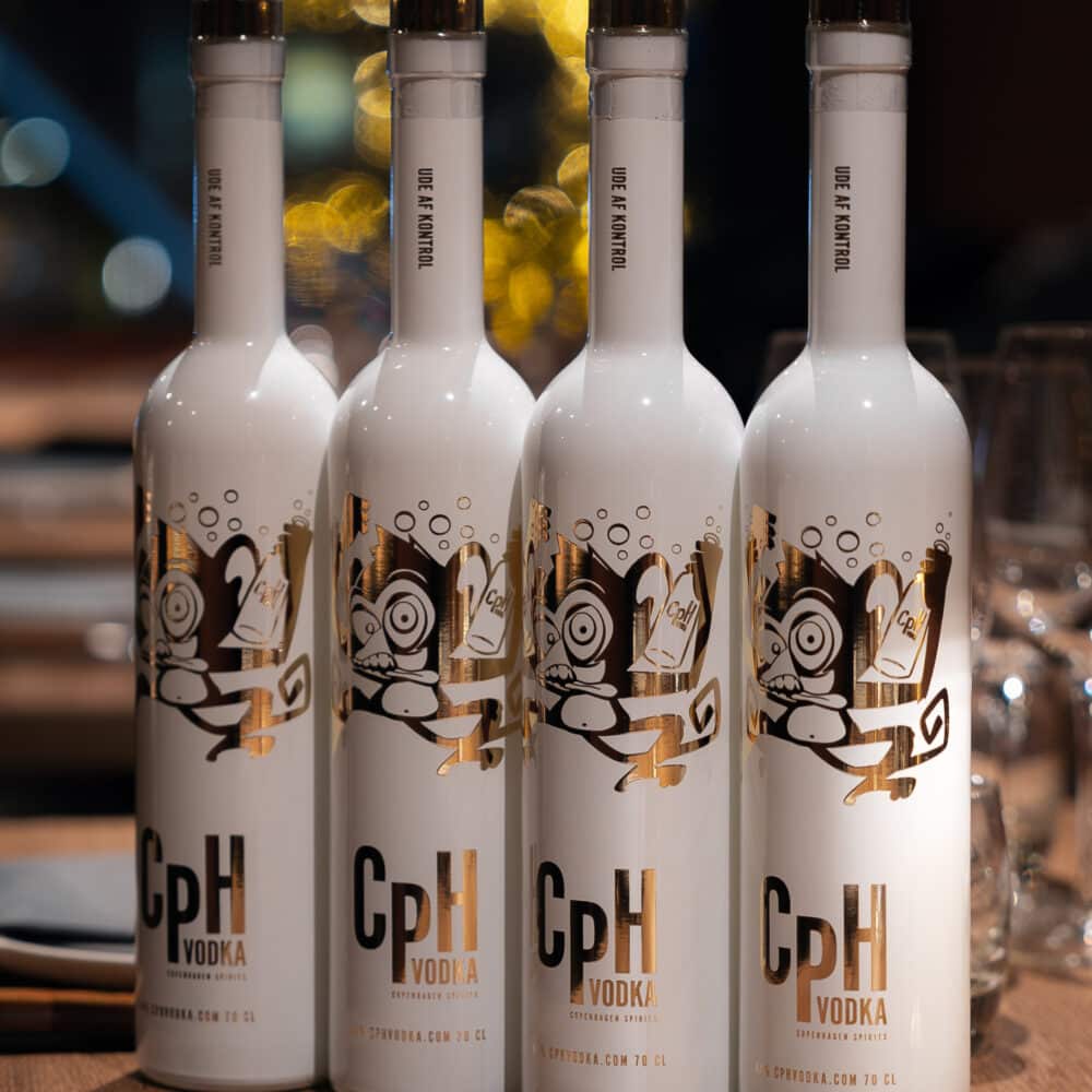 UDE AF KONTROL X CPH VODKA